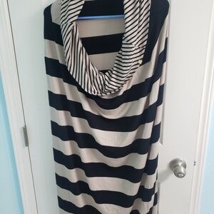 Calvin Klein Black and Cream Patterned Skirt, XL